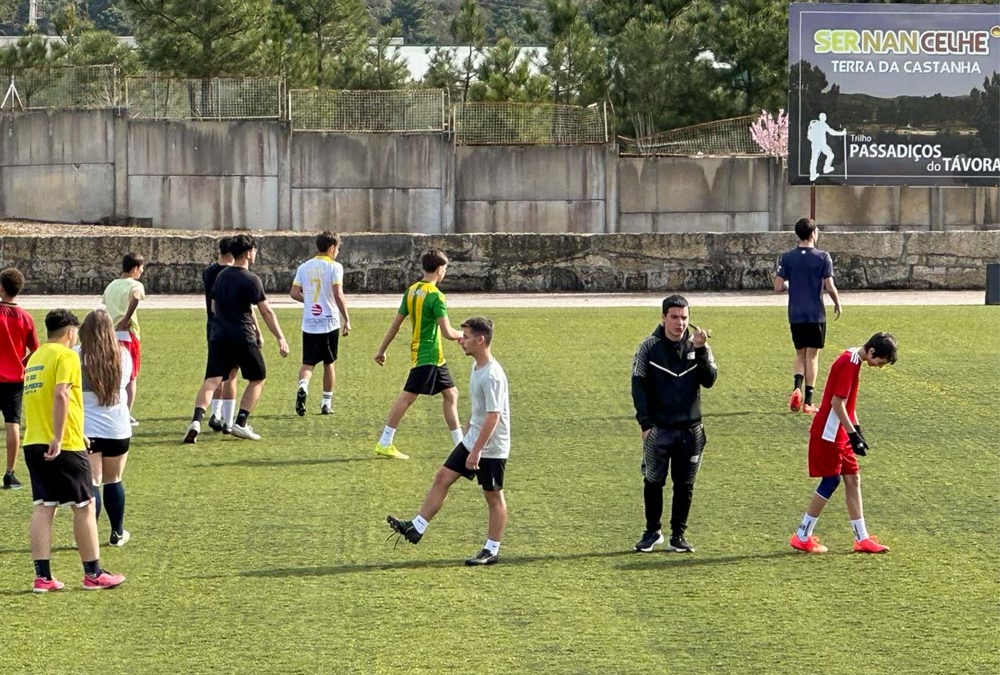 A ESPROSER e os JOVENS EM MISSÃO uniram-se para a ‘Caminhada dos Afetos’ e um animado jogo de futebol no estádio da Pedreira