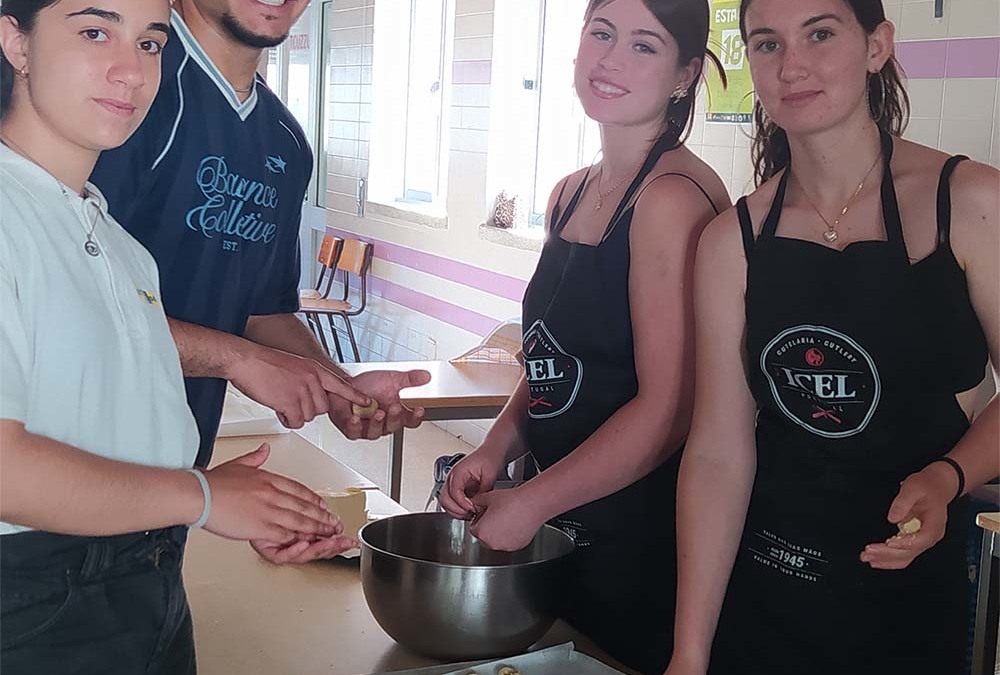 Alunos da ESPROSER dinamizaram diferentes ateliers para assinalar o “Dia da Criança”